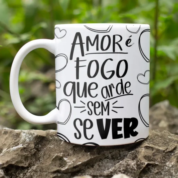 10 Designs Editáveis de Canecas para Dia dos Namorados