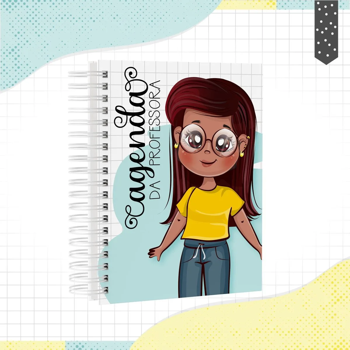 Capa de agenda espiral com ilustração de personagem feminina usando óculos e blusa amarela.