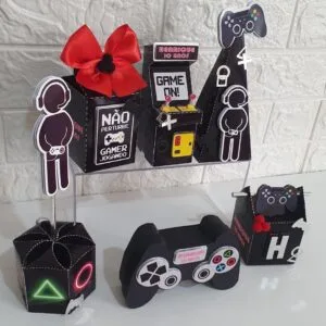Decoração de mesa personalizada com tema de videogames e controles coloridos