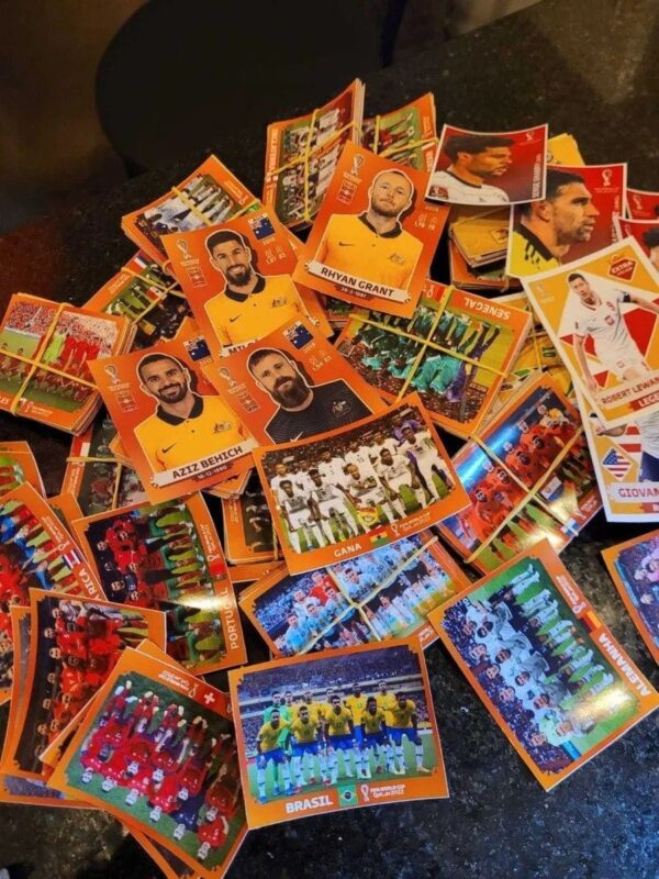 Arquivo Pdf Todas Figurinhas Copa Mundo 2022 Fundo Laranja
