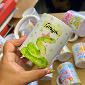Artes Canecas Amigas Galinha e Cobra - Arquivo Digital