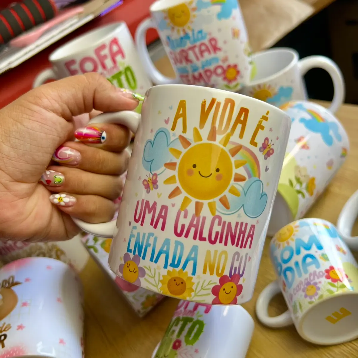 Artes Vibes Vol. 4 – Estampas Divertidas para Canecas 4 Artes Vibes Vol. 4 – Estampas Divertidas para Canecas
