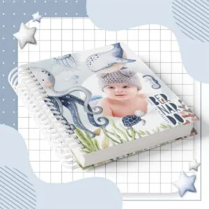 Caderno espiralado infantil ilustrado com tema marinho e foto de bebê