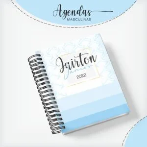 Capa Agenda Masculina Tons Azul 7 Agenda personalizada com espiral lateral e detalhes em tons de azul e branco.