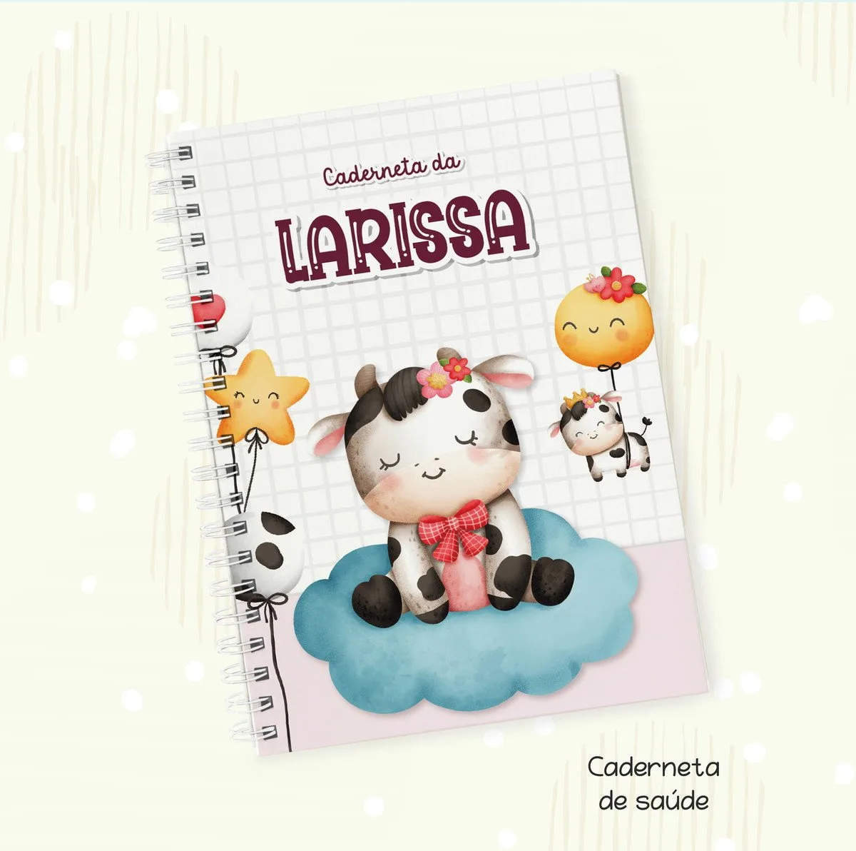 Capa Vacinação Vaquinha Menina 1 Caderneta espiral personalizada com ilustrações de vaquinha fofa, estrela e balão em fundo quadriculado.