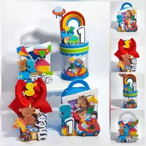 Festa Brinquedos Luxo - Studio e pdf 28 Conjunto de lembrancinhas decoradas com temas infantis coloridos e personalizados para festas.