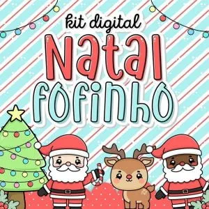Kit Digital Natal Fofinho Frases Ilustrações +135 Elementos 21 Ilustração de Natal com Papai Noel, árvore e renas em fundo listrado.