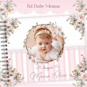 Capa de caderno personalizada com foto de bebê e tema floral rosa.