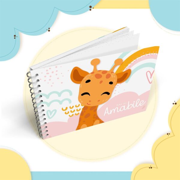 Livro Mêsversário Girafinha