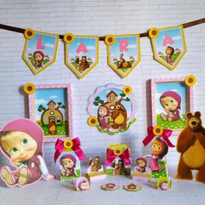 Só Um Bolinho Marsha e o Urso