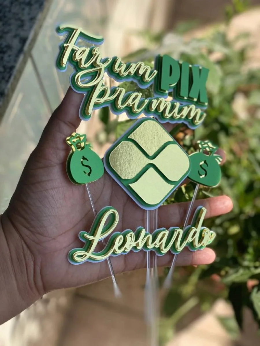 Topo de Bolo Pix Camadas